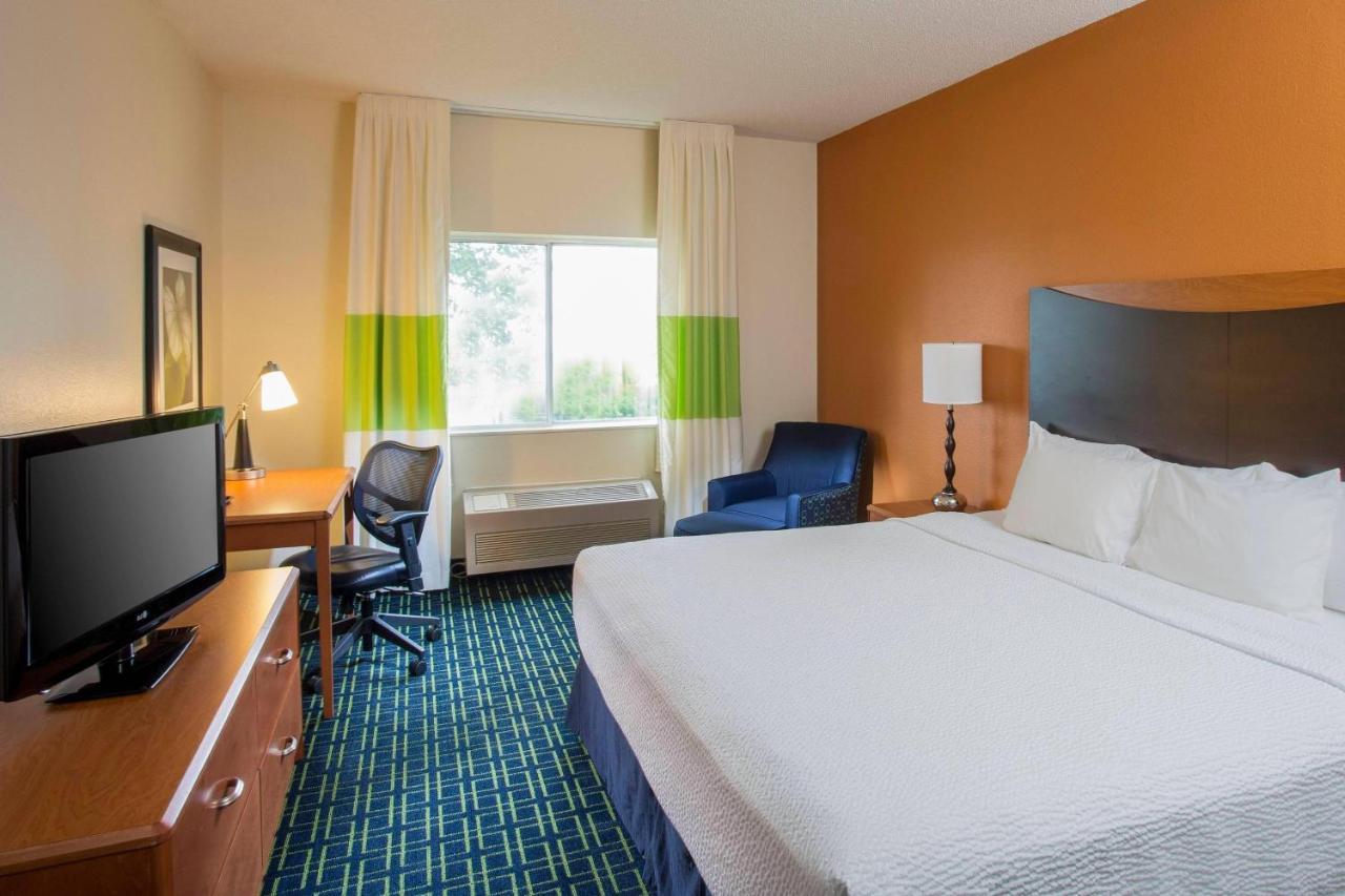 Fairfield Inn Middletown Monroe Exterior photo